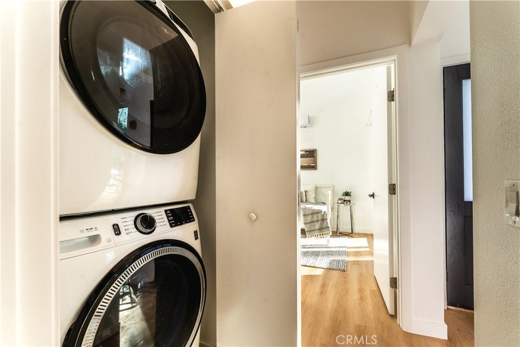 Image 10 of property listing at 16124 San Fernando Mission Blvd, Granada Hills, CA 91344