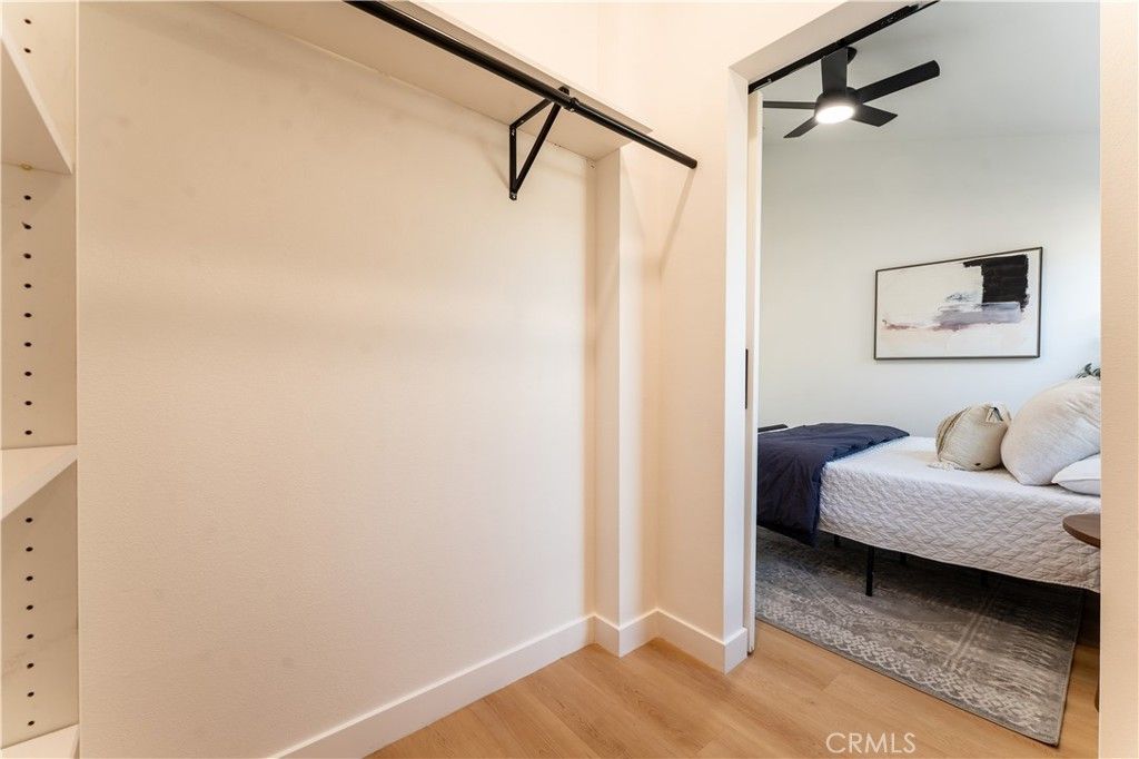 Image 19 of property listing at 16124 San Fernando Mission Blvd, Granada Hills, CA 91344