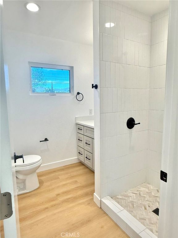 Image 47 of property listing at 16124 San Fernando Mission Blvd, Granada Hills, CA 91344