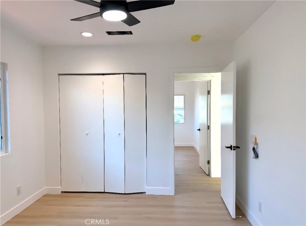 Image 66 of property listing at 16124 San Fernando Mission Blvd, Granada Hills, CA 91344