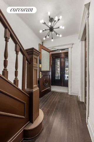 202 E 34TH Street, New York City, NY 11203