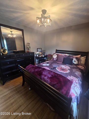 7106 Astin Ct, Louisville, KY 40219
