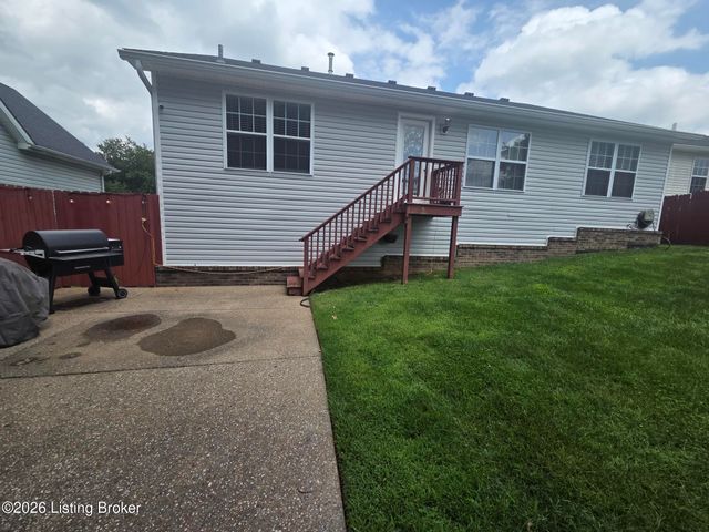 7106 Astin Ct, Louisville, KY 40219