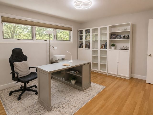 5 Philip Rd, Lexington, MA 02421
