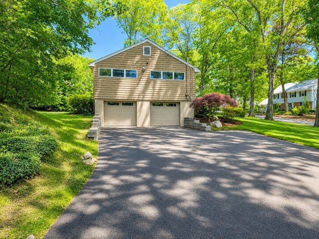 5 Philip Rd, Lexington, MA 02421