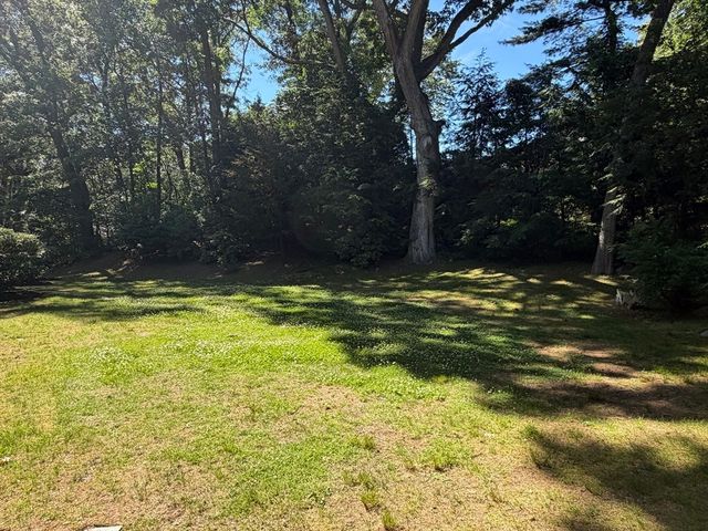 5 Philip Rd, Lexington, MA 02421