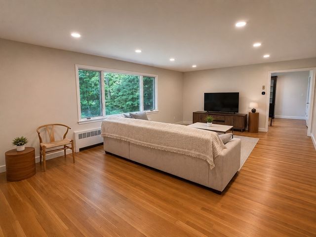 5 Philip Rd, Lexington, MA 02421