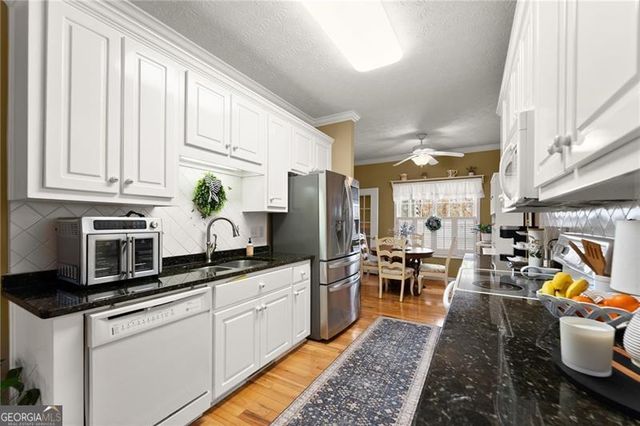 30 S Windsor Drive, Dawsonville, GA 30534