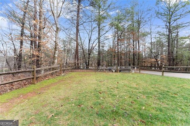 30 S Windsor Drive, Dawsonville, GA 30534