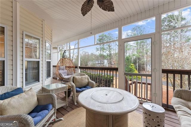 30 S Windsor Drive, Dawsonville, GA 30534