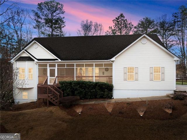 30 S Windsor Drive, Dawsonville, GA 30534