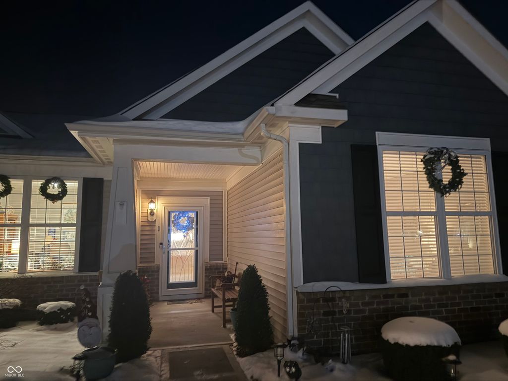 16091 Loire Valley Drive, Fishers, IN 46037