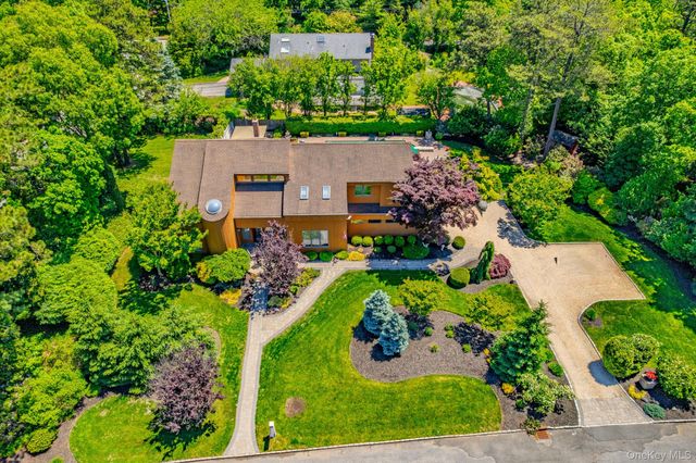 1 Matt Street, Port Jefferson Station, NY 11776