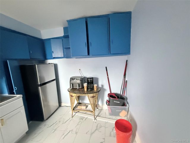 83-80 118 Street 6C, Kew Gardens, NY 11415