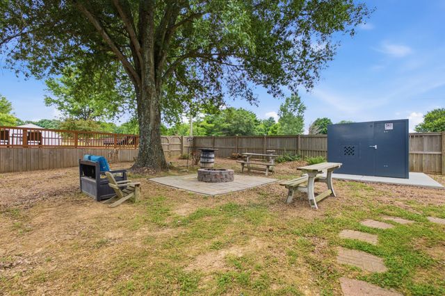 7301 W Cook Rd, Springfield, TN 37172