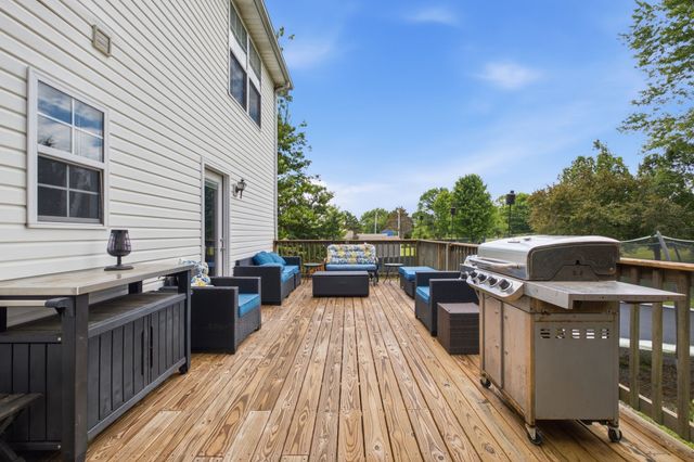 7301 W Cook Rd, Springfield, TN 37172