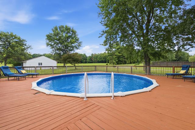 7301 W Cook Rd, Springfield, TN 37172