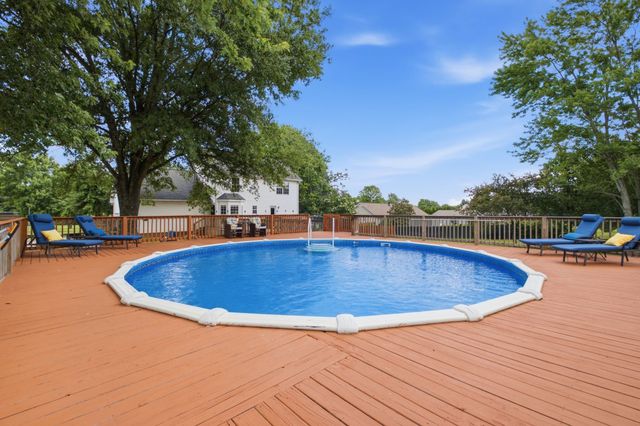 7301 W Cook Rd, Springfield, TN 37172