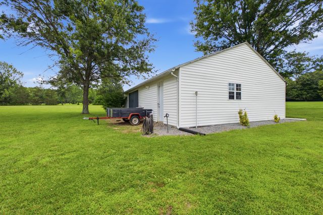 7301 W Cook Rd, Springfield, TN 37172