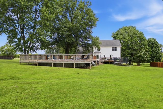 7301 W Cook Rd, Springfield, TN 37172