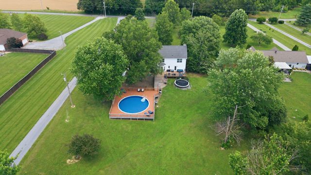 7301 W Cook Rd, Springfield, TN 37172