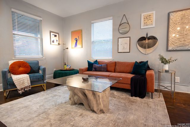 315 Sandmeyer, San Antonio, TX 78208