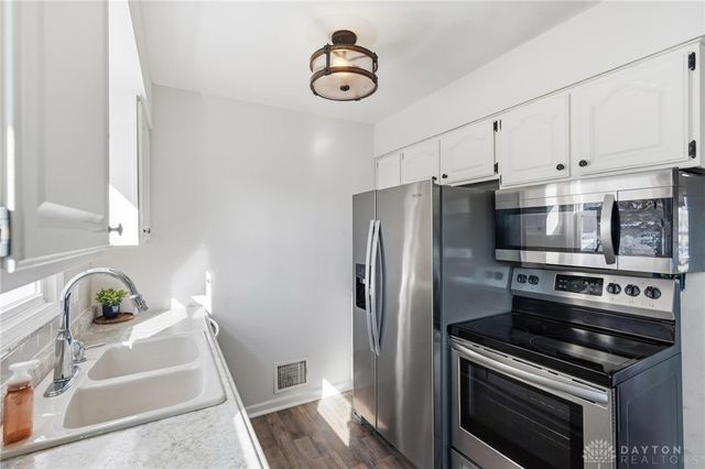 2575 Acorn Drive, Kettering, OH 45419