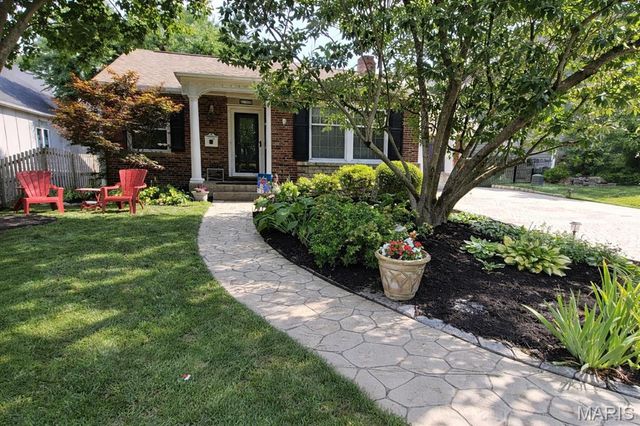 534 E Jefferson Avenue, Kirkwood, MO 63122