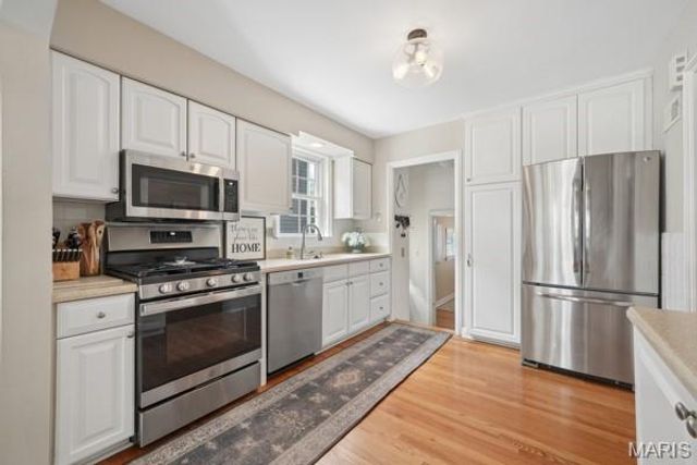 534 E Jefferson Avenue, Kirkwood, MO 63122