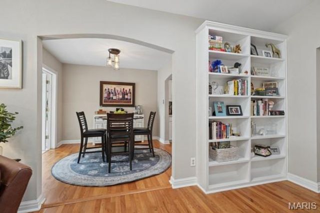 534 E Jefferson Avenue, Kirkwood, MO 63122