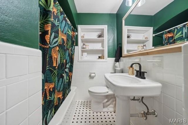 534 E Jefferson Avenue, Kirkwood, MO 63122