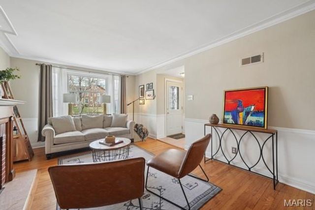 534 E Jefferson Avenue, Kirkwood, MO 63122