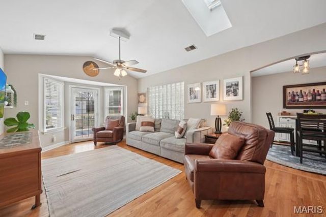 534 E Jefferson Avenue, Kirkwood, MO 63122