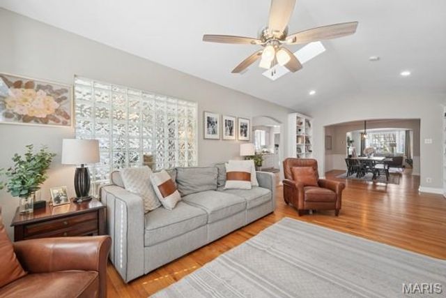 534 E Jefferson Avenue, Kirkwood, MO 63122