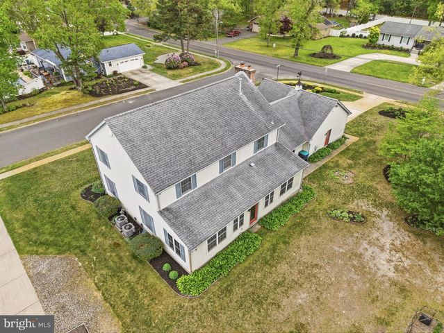 1 MOSS VIEW LN, Hammonton, NJ 08037