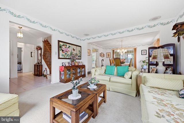 1 MOSS VIEW LN, Hammonton, NJ 08037