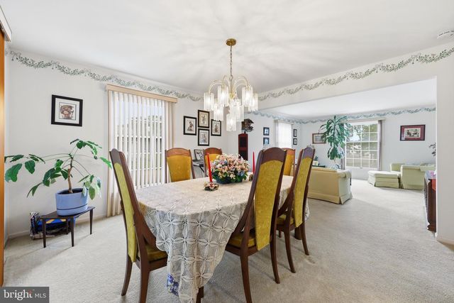 1 MOSS VIEW LN, Hammonton, NJ 08037