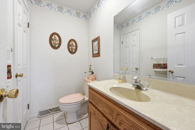 1 MOSS VIEW LN, Hammonton, NJ 08037