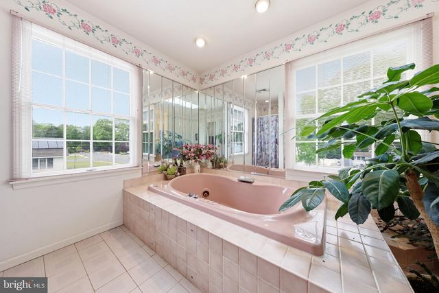 1 MOSS VIEW LN, Hammonton, NJ 08037