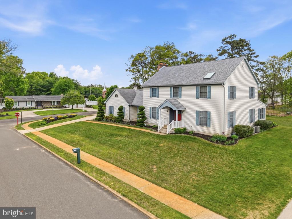 1 MOSS VIEW LN, Hammonton, NJ 08037