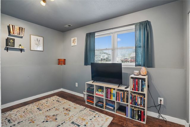 1106 7th Street NW, Altoona, IA 50009