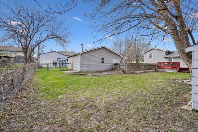 1106 7th Street NW, Altoona, IA 50009