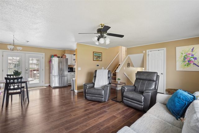 1106 7th Street NW, Altoona, IA 50009