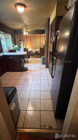 11 Karen Street, Spotswood, NJ 08884