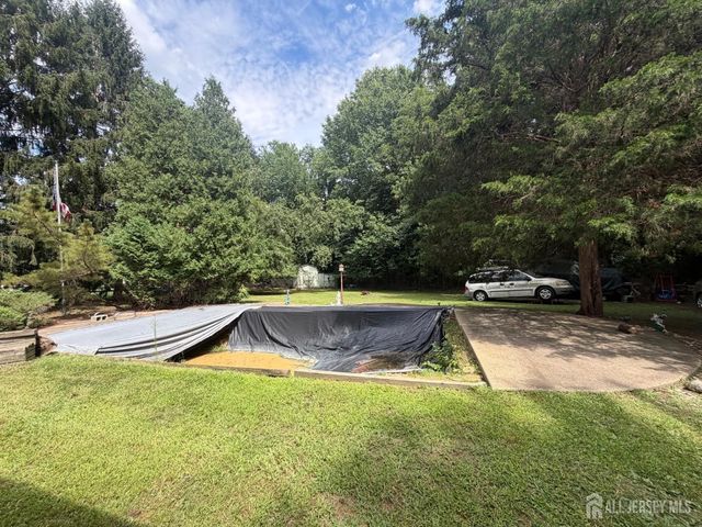 11 Karen Street, Spotswood, NJ 08884