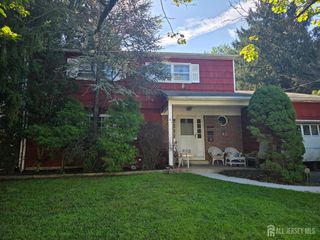 11 Karen Street, Spotswood, NJ 08884