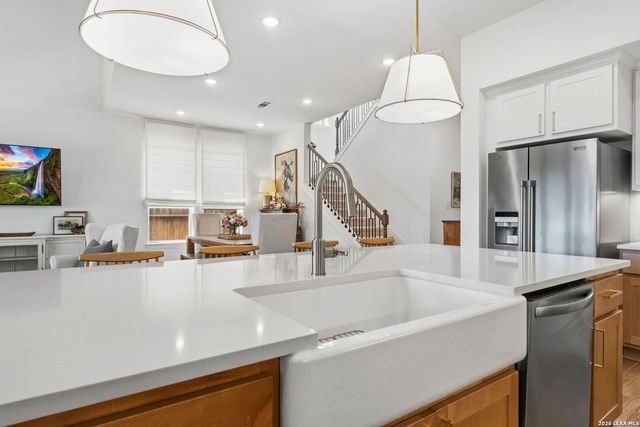 1583 SEEKAT DR, New Braunfels, TX 78132