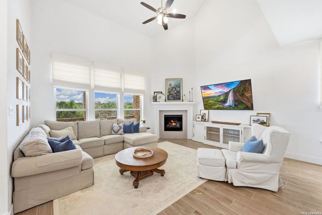 1583 SEEKAT DR, New Braunfels, TX 78132