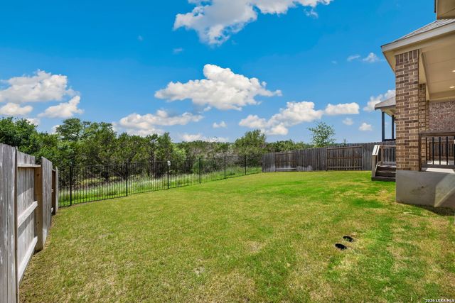 1583 SEEKAT DR, New Braunfels, TX 78132