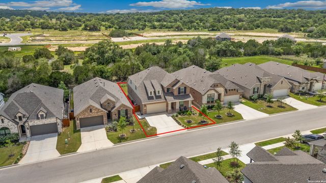 1583 SEEKAT DR, New Braunfels, TX 78132